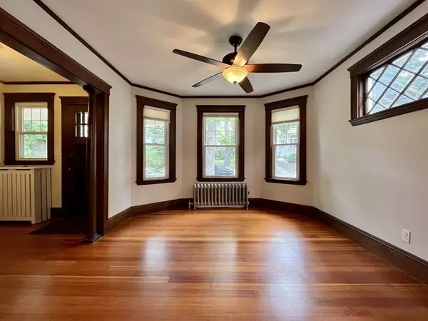 32-34 Crescent Hill Ave #32, Arlington, MA 02474