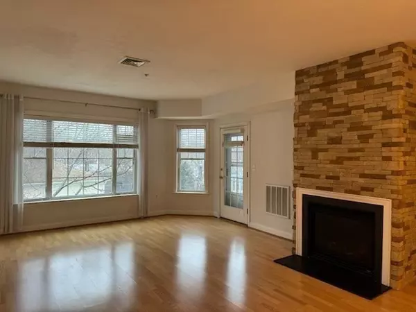 Woburn, MA 01801,295 Salem Street #66