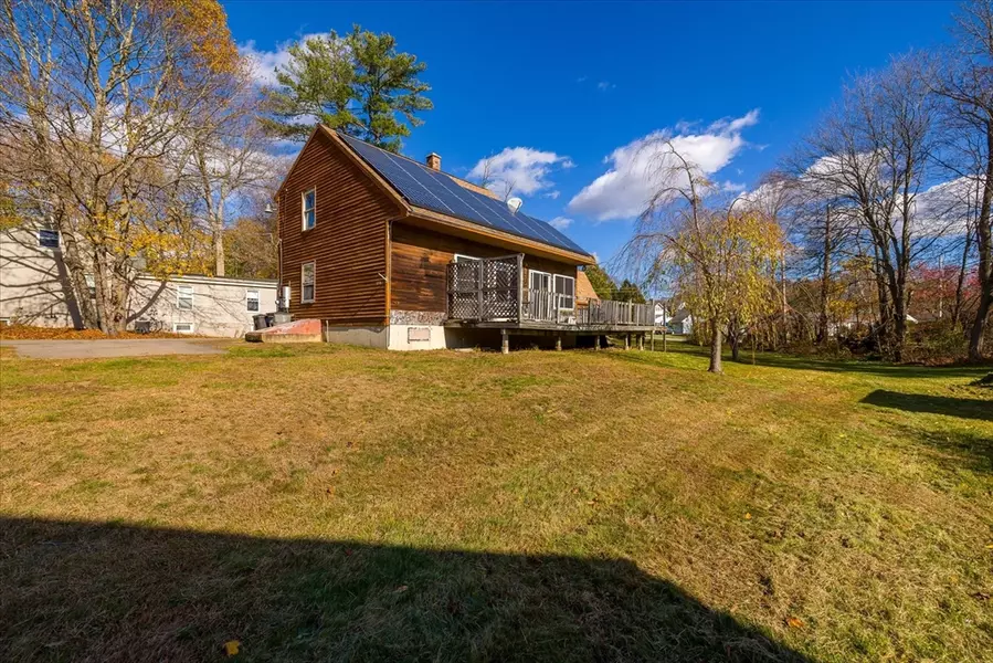 176 Prospect St, Gardner, MA 01440