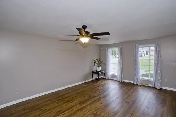 Westfield, MA 01085,76 Shaker Rd