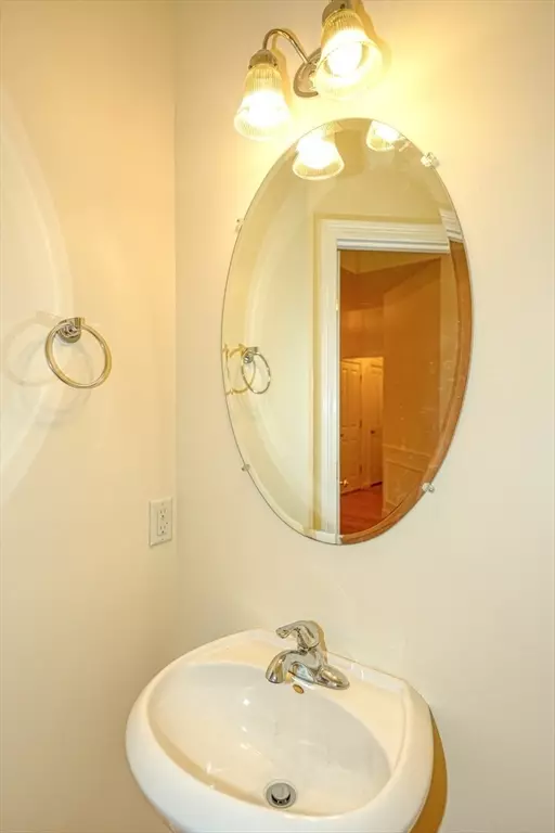 Grafton, MA 01560,89 Buttercup Lane #255