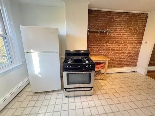 Boston, MA 02134,20 Mead Street #3