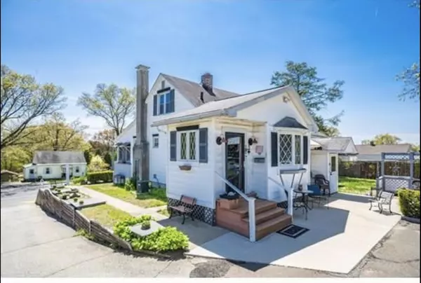 Chicopee, MA 01020,1694 Westover Road #-