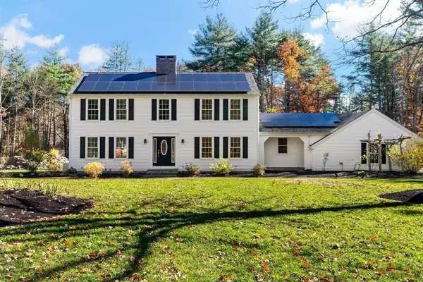 Rehoboth, MA 02769,15 Hickory Ridge Rd