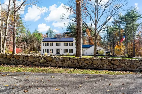 Rehoboth, MA 02769,15 Hickory Ridge Rd