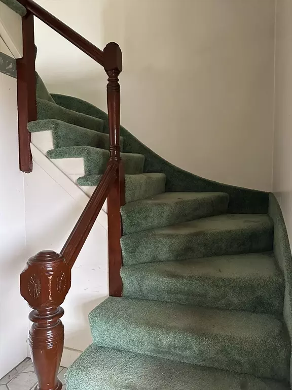 Melrose, MA 02176,8 Hancock Street