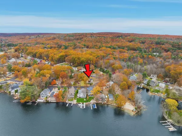 Webster, MA 01570,26 Wakefield Ave