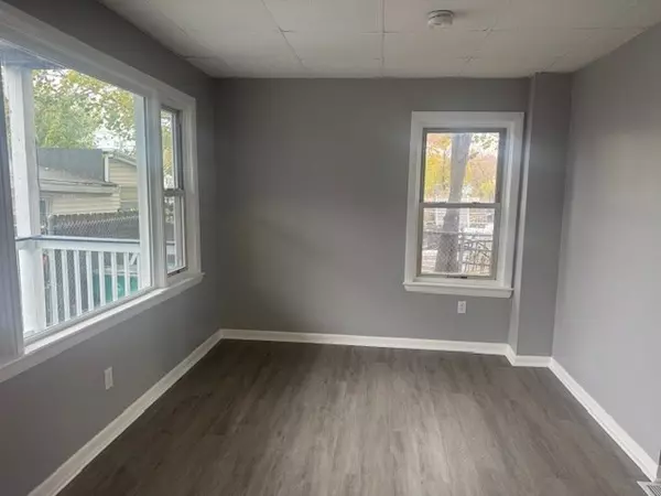 Fitchburg, MA 01420,21 Boutelle St