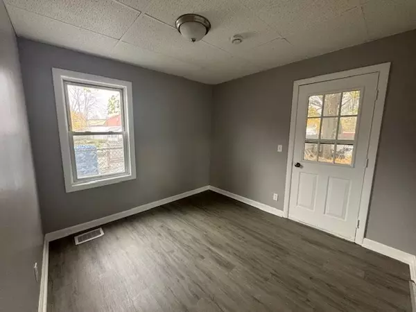 Fitchburg, MA 01420,21 Boutelle St