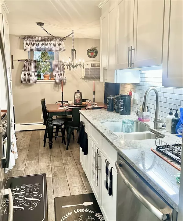 Agawam, MA 01001,192 Regency Park Dr #192