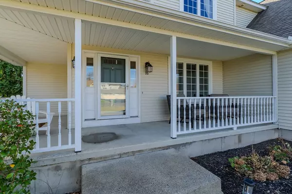 Easthampton, MA 01027,16 Bayberry Dr