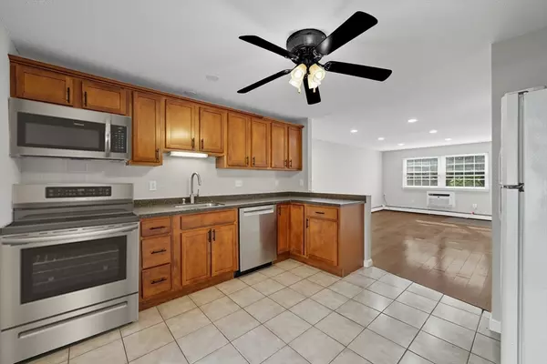 Andover, MA 01810,10 Washington Park Dr #10