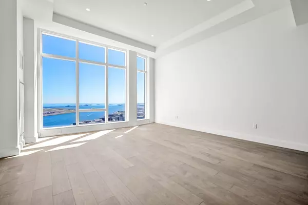 Boston, MA 02110,240 Devonshire Street #PH 2F