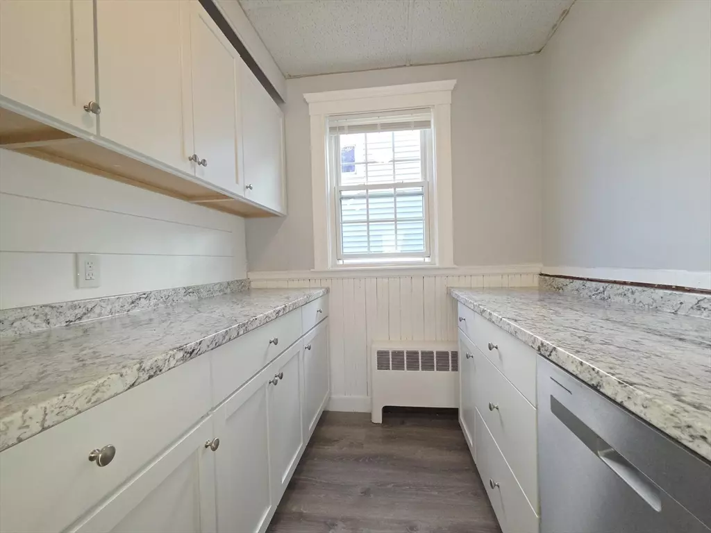 Salem, MA 01970,48 Prince Street #2