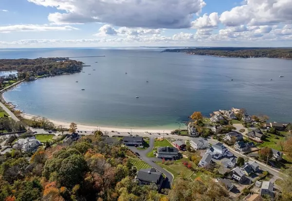 Gloucester, MA 01930,62 Eastern Point Rd #3