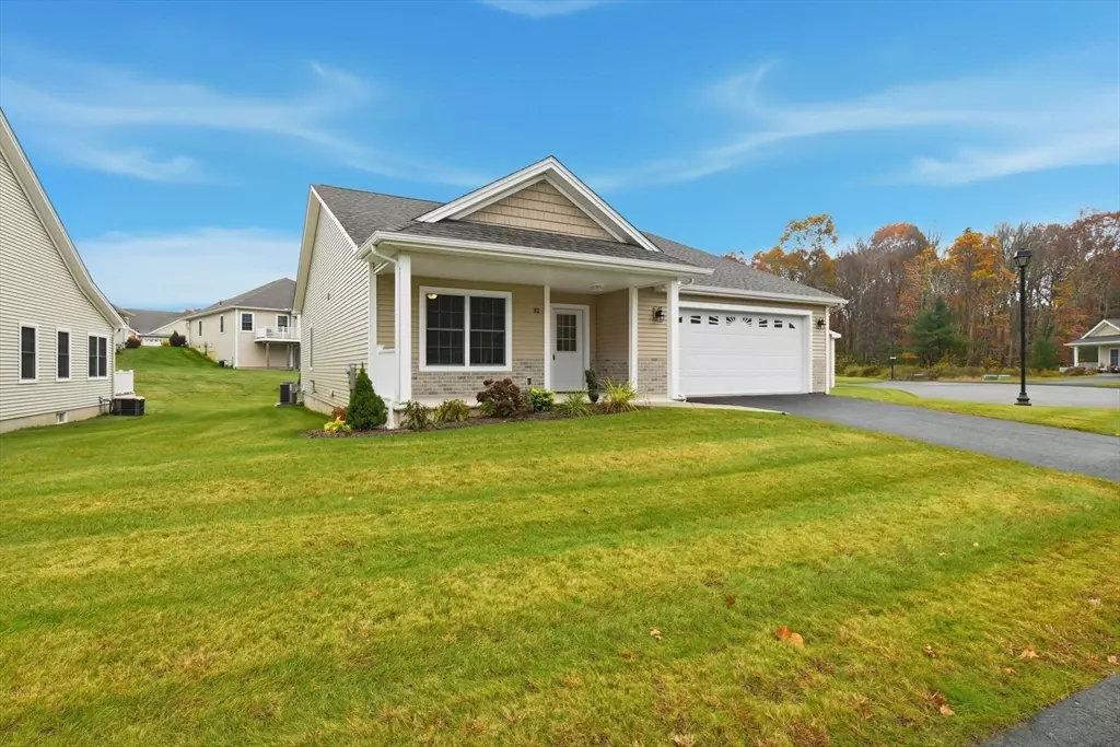 Wilbraham, MA 01095,32 Lodge Lane #32