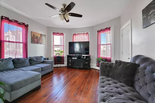 New Bedford, MA 02746,68 Hathaway St