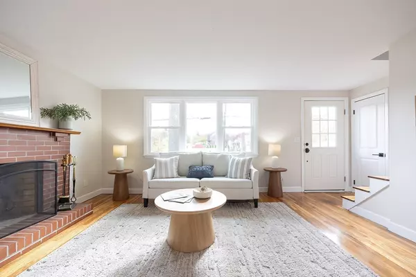 Taunton, MA 02780,55 Highland Ave