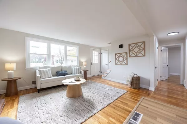 Taunton, MA 02780,55 Highland Ave