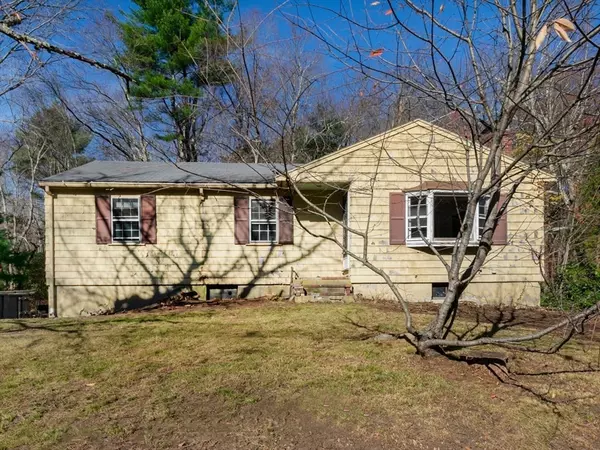 103 Elm St, North Reading, MA 01864