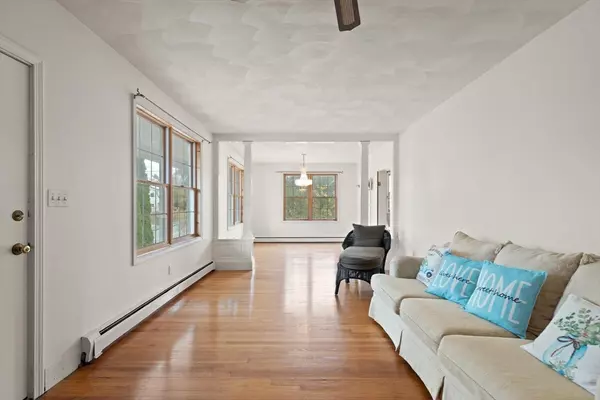 Salem, MA 01970,36 Valley St.