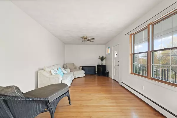 Salem, MA 01970,36 Valley St.