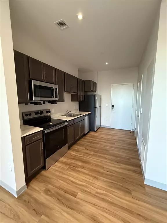 Boston, MA 02120,1170 Tremont St #1211