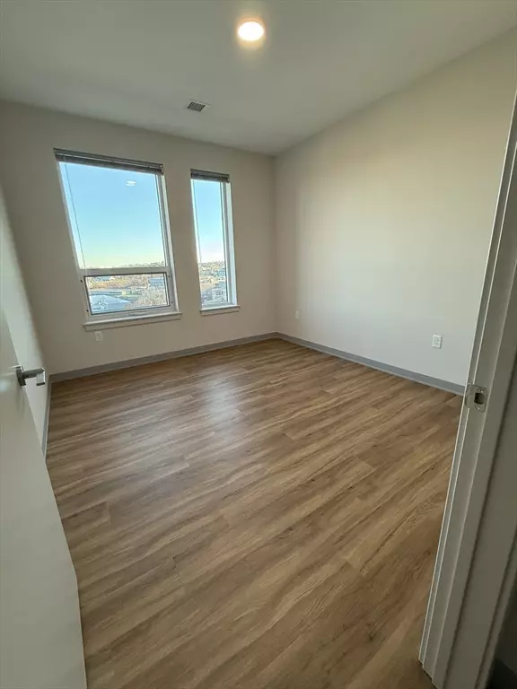 Boston, MA 02120,1170 Tremont St #901