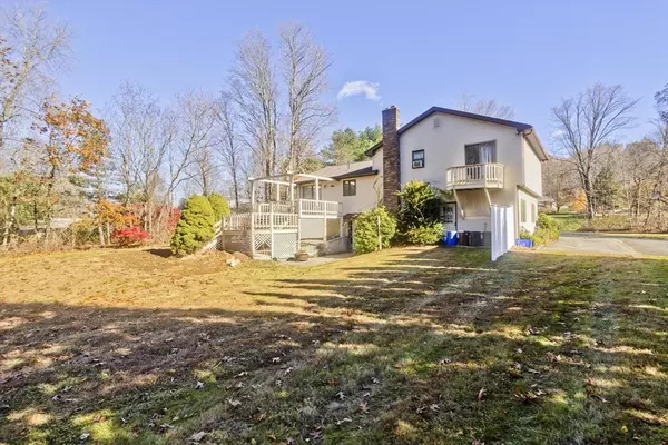 Ludlow, MA 01056,425 Miller St