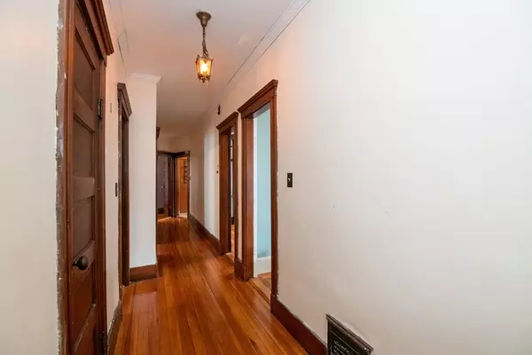 Medford, MA 02155,55 Surrey St