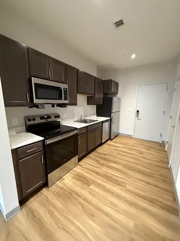 Boston, MA 02120,1170 Tremont St #1013