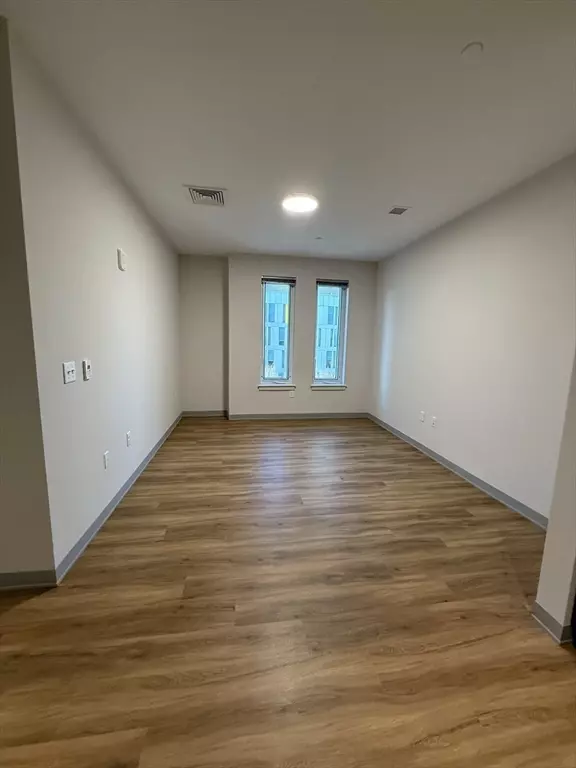 Boston, MA 02120,1170 Tremont St #1013