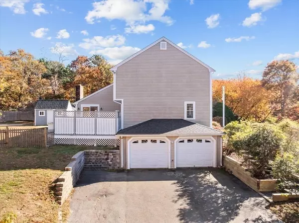 Bourne, MA 02532,2 Westerly Drive