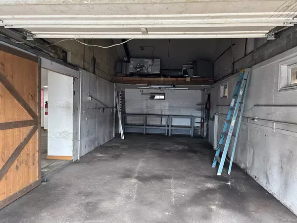 Barnstable, MA 02601,181 Spring Street