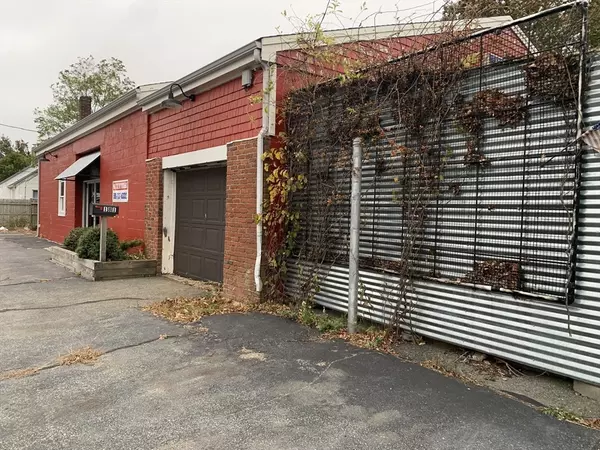 Barnstable, MA 02601,181 Spring Street