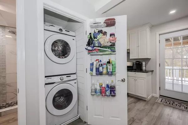 Dracut, MA 01826,35 Honora Ave