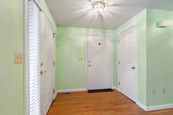 Fitchburg, MA 01420,166 Caspian Way #166