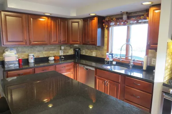 Taunton, MA 02780,37 Winter St