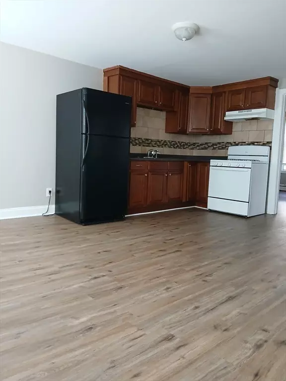 New Bedford, MA 02740,229 State St #2E