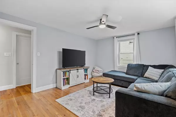 Peabody, MA 01960,28 Elmwood Cir