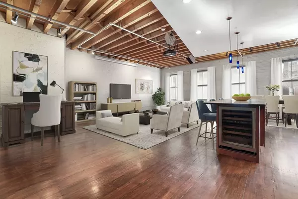 Boston, MA 02111,96 South St #3