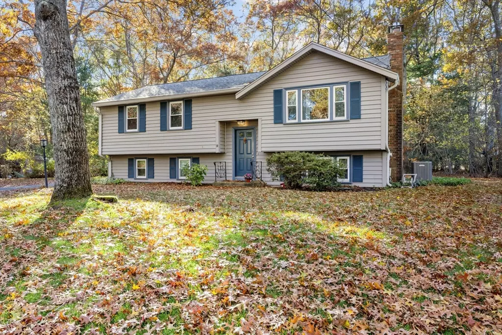 Plymouth, MA 02360,18 Lombard Street