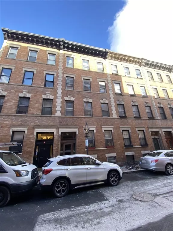 Boston, MA 02114,47 Revere St #4