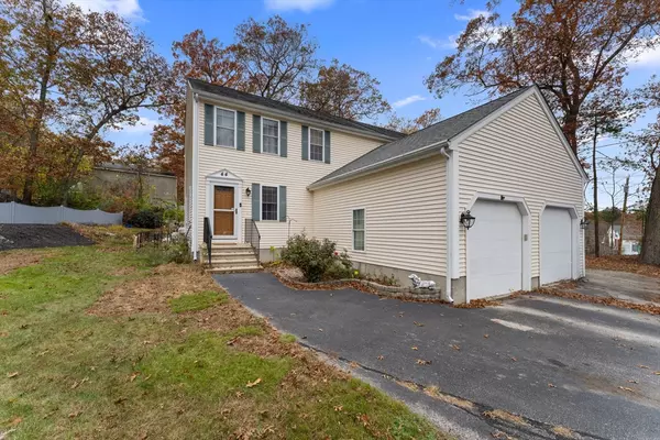44 Arthur Dr #44, Northbridge, MA 01588
