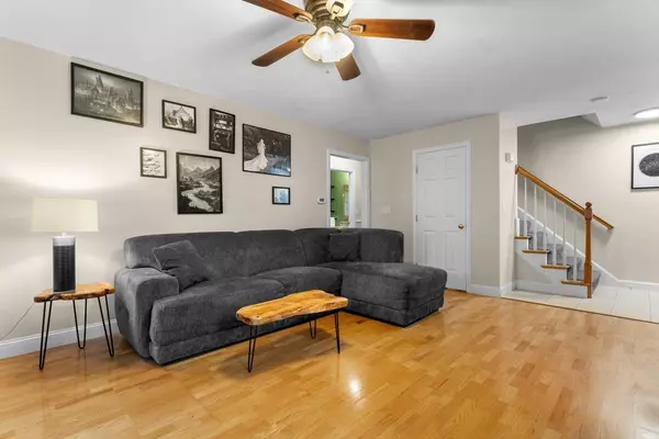 Northbridge, MA 01588,44 Arthur Dr #44