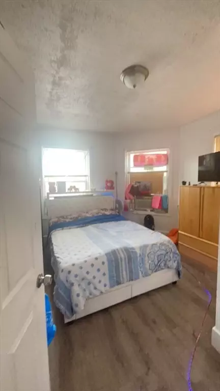 Worcester, MA 01608,34 Beacon #1L