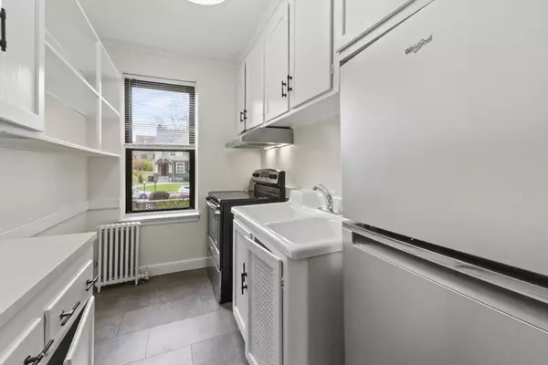 Worcester, MA 01609,38-40 Cedar Street #335