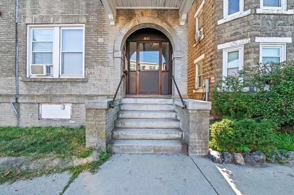 Salem, MA 01970,288-292 Washington & 5 Porter St Ct