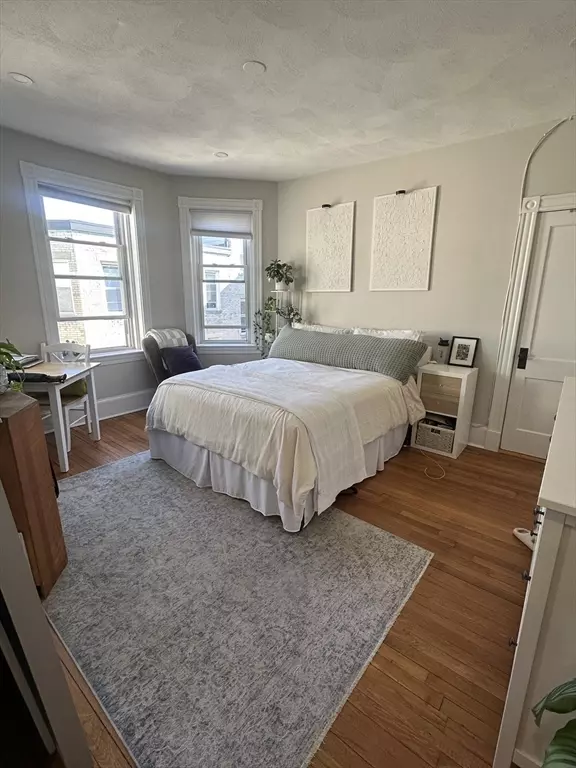 Boston, MA 02215,131 Park Dr #38