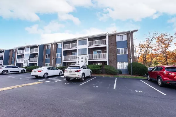 Weymouth, MA 02190,8 Woodcrest Ct #4